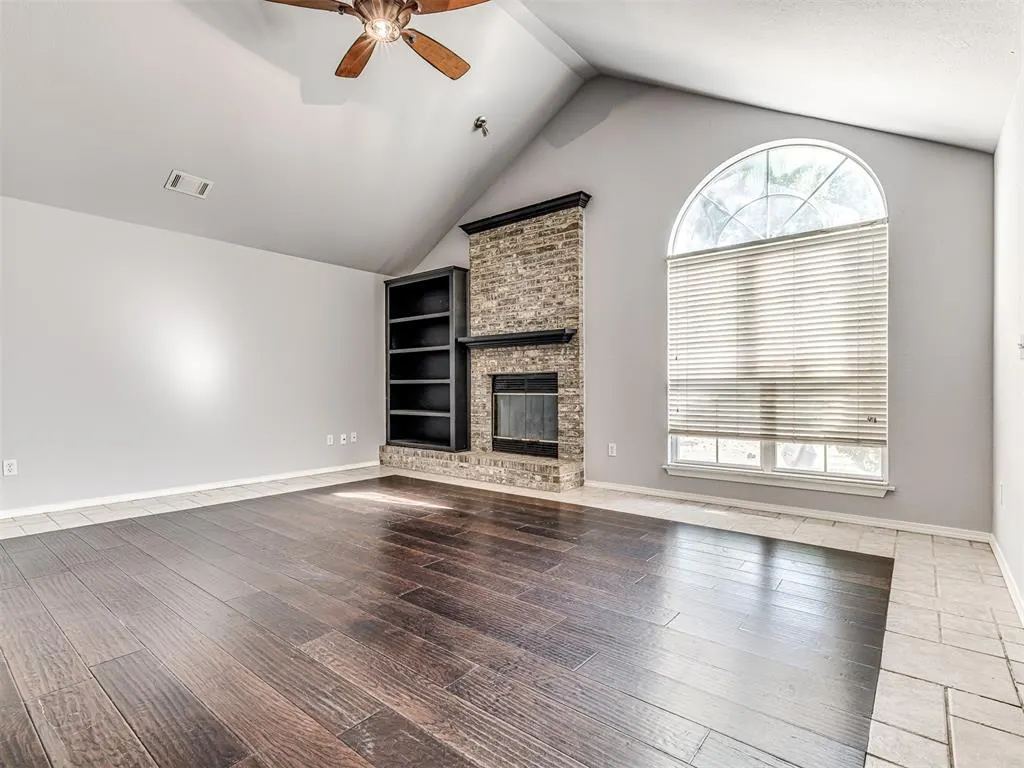 Photo 9 — 105 N Rockypoint Drive, Edmond, OK 73003