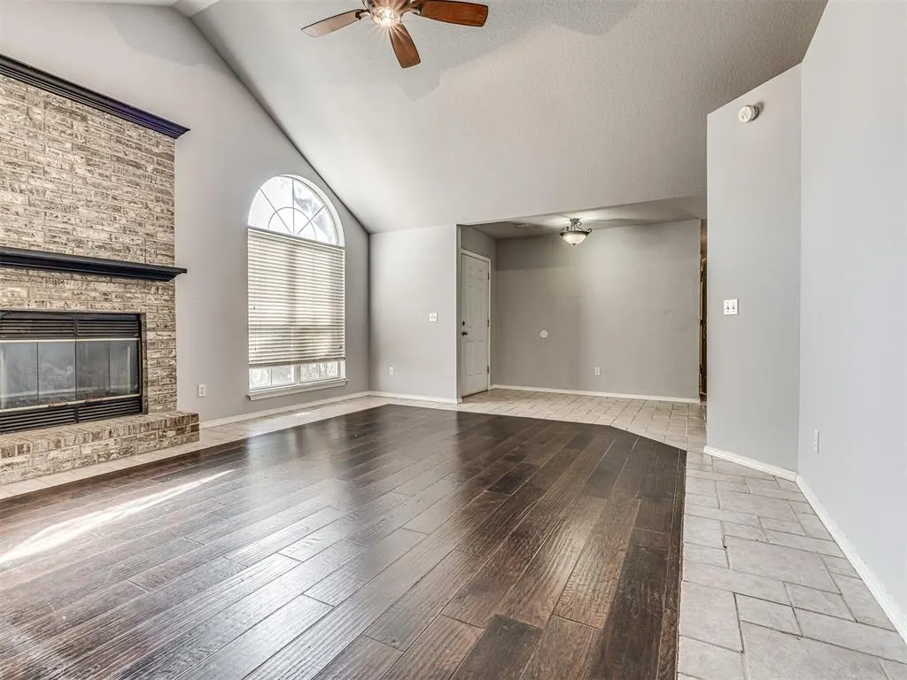 Photo 11 — 105 N Rockypoint Drive, Edmond, OK 73003