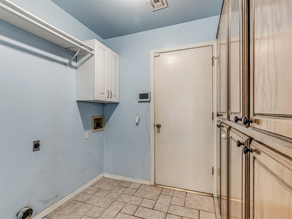Photo 34 — 105 N Rockypoint Drive, Edmond, OK 73003