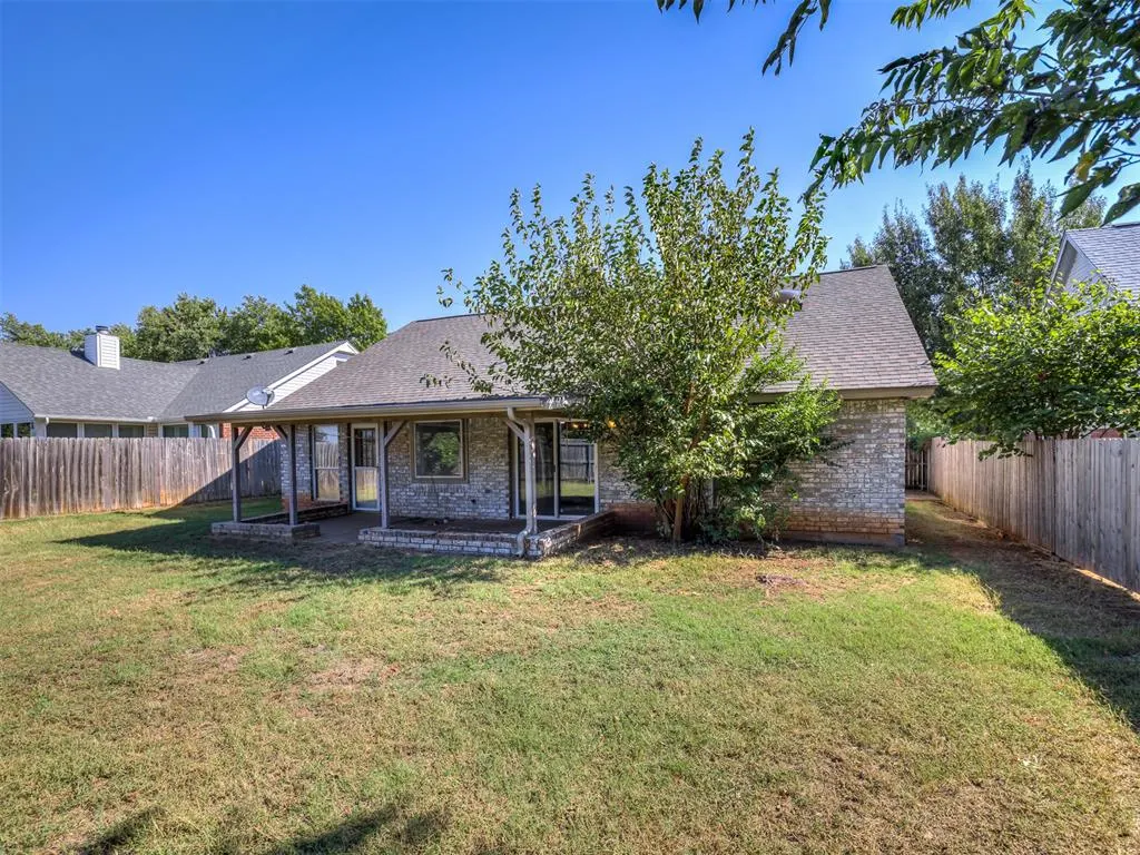 Photo 46 — 105 N Rockypoint Drive, Edmond, OK 73003