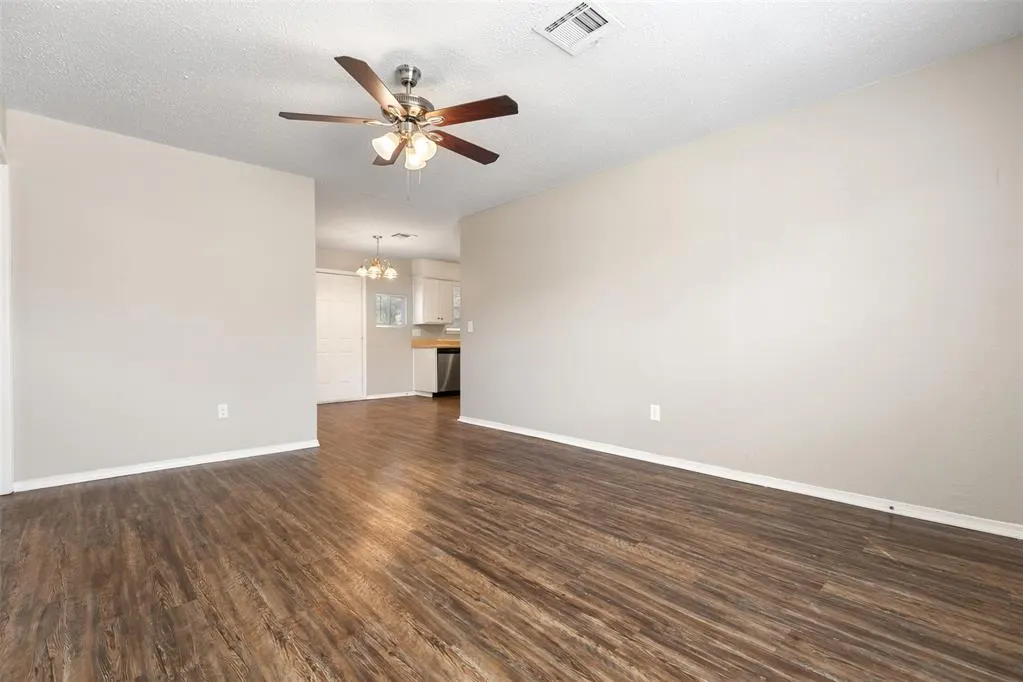 Photo 14 — 1521 McDonald Drive, Midwest City, OK 73130