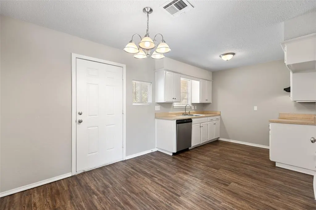 Photo 17 — 1521 McDonald Drive, Midwest City, OK 73130