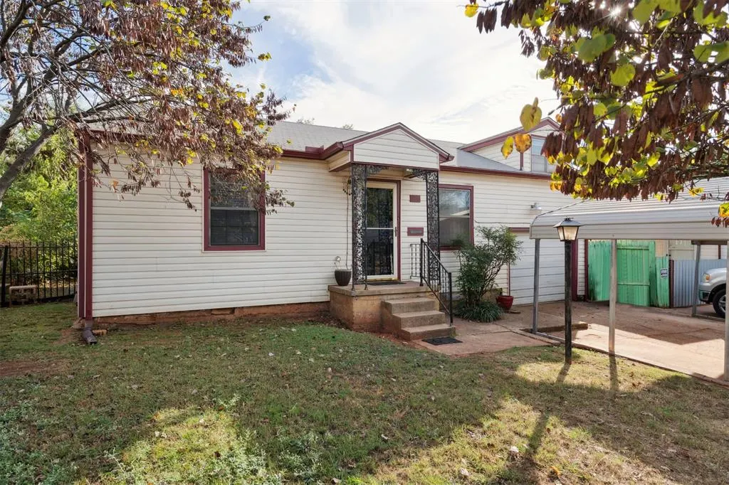 Photo 2 — 810 SE Binkley Street, Oklahoma City, OK 73129