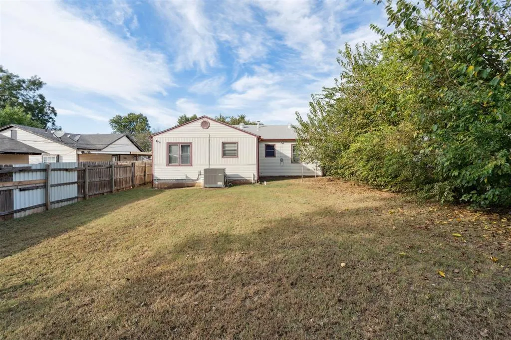 Photo 34 — 810 SE Binkley Street, Oklahoma City, OK 73129