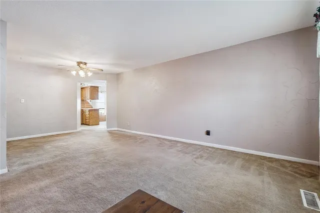 Photo 7 — 810 SE Binkley Street, Oklahoma City, OK 73129