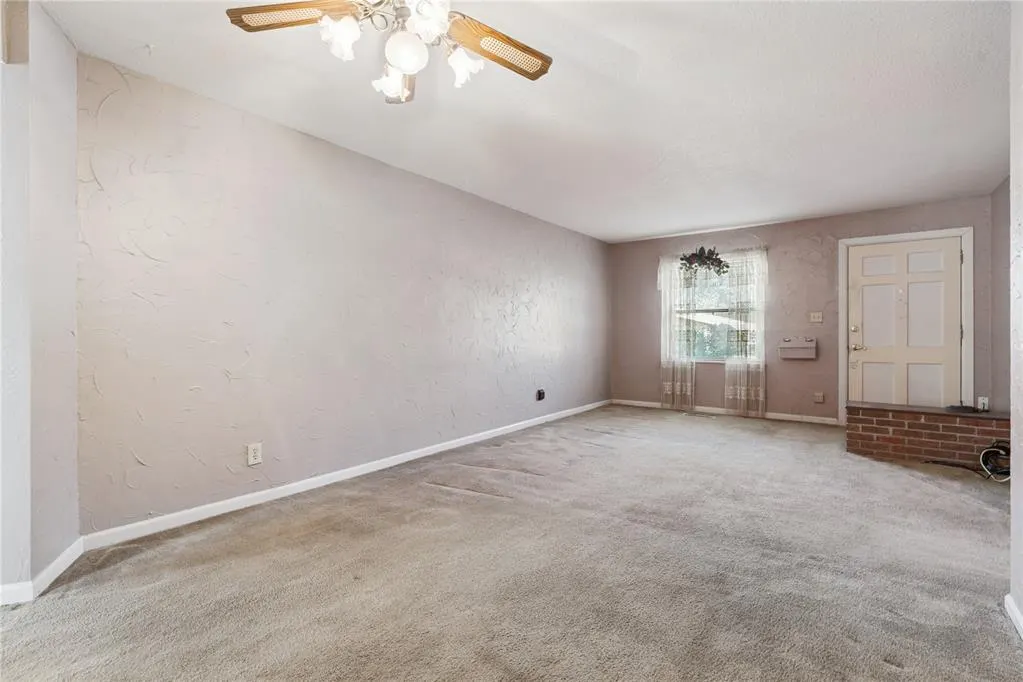 Photo 8 — 810 SE Binkley Street, Oklahoma City, OK 73129