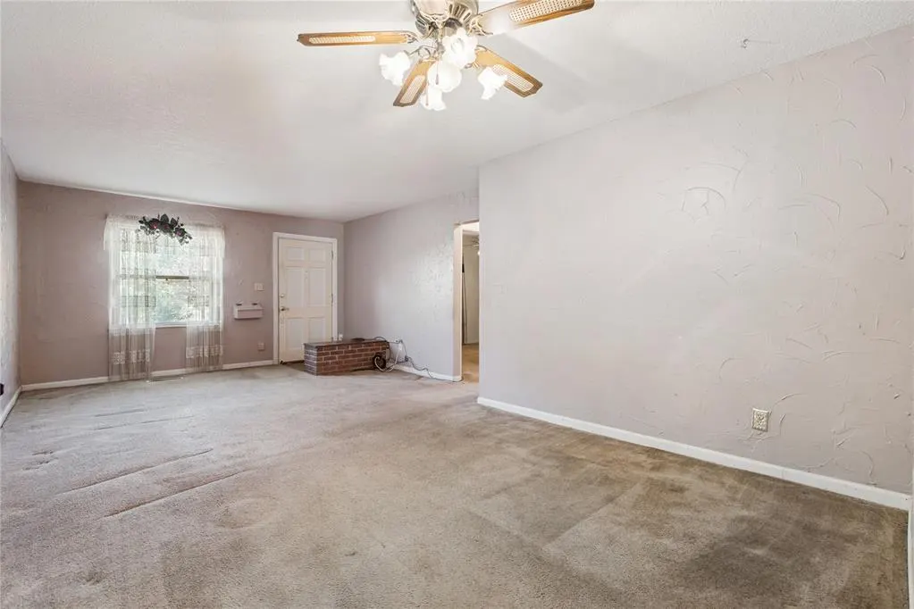 Photo 12 — 810 SE Binkley Street, Oklahoma City, OK 73129