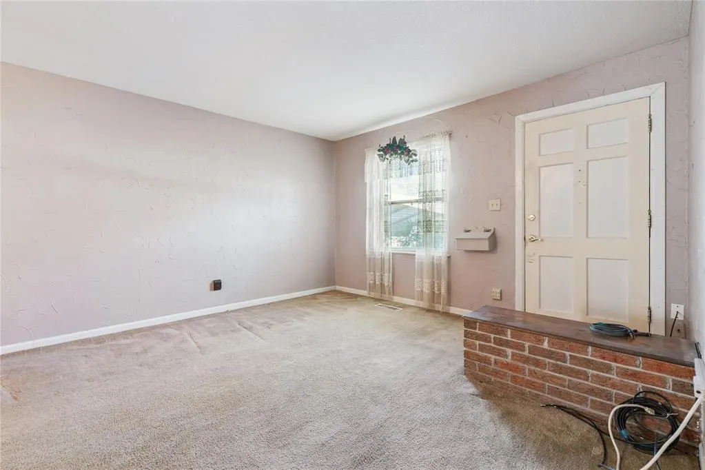 Photo 13 — 810 SE Binkley Street, Oklahoma City, OK 73129