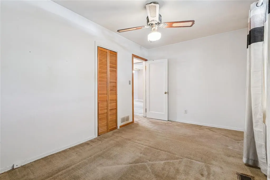 Photo 14 — 810 SE Binkley Street, Oklahoma City, OK 73129