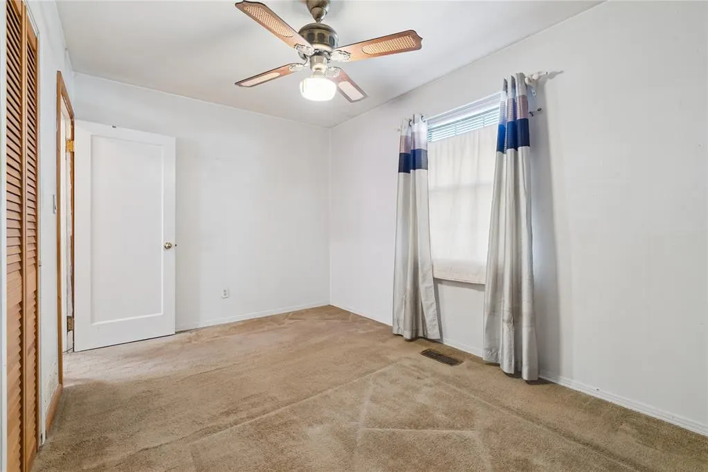 Photo 16 — 810 SE Binkley Street, Oklahoma City, OK 73129