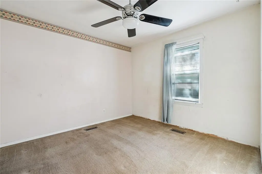 Photo 17 — 810 SE Binkley Street, Oklahoma City, OK 73129