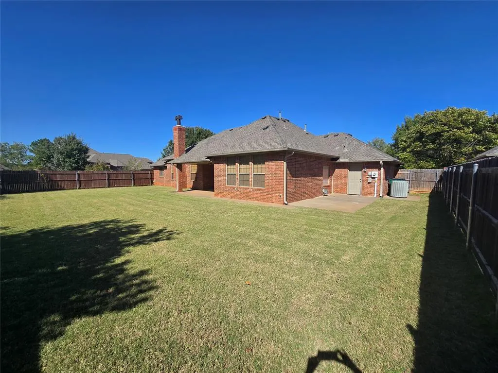 Photo 14 — 3116 SW 105th Terrace, Oklahoma City, OK 73170