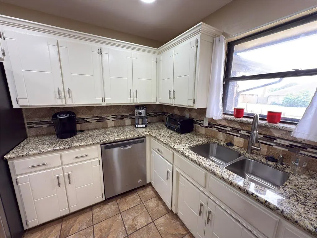 Photo 17 — 617 SW 104th Place, Oklahoma City, OK 73139