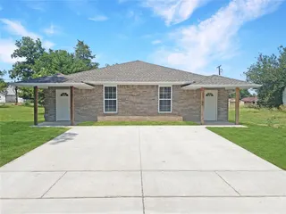 Sold home at 805 SW Summit Avenue #B