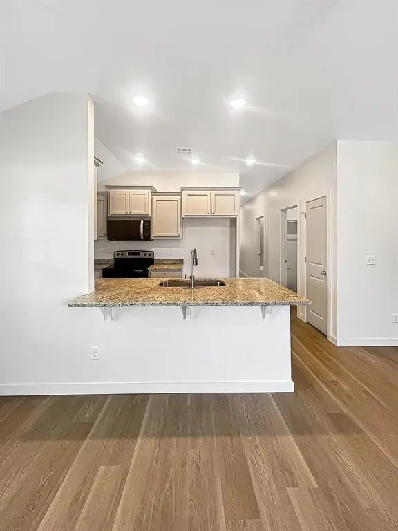 Photo 4 — 805 SW Summit Avenue B, Lawton, OK 73501