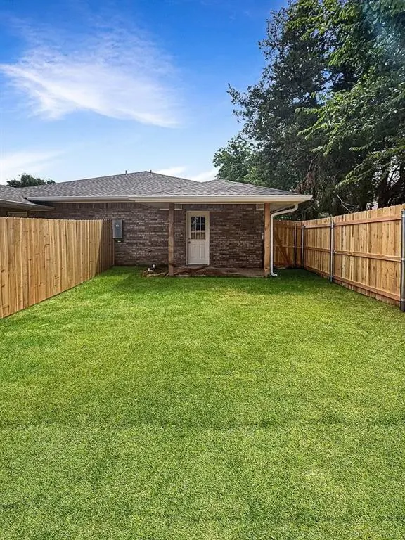 Photo 14 — 2106 Charles Whitlow Avenue 1, Lawton, OK 73501