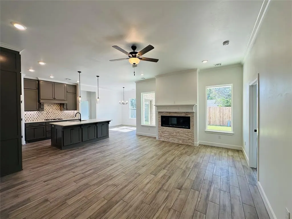 Photo 3 — 2808 Summit Hollow Circle, Norman, OK 73071