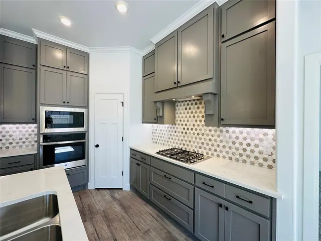 Photo 5 — 2808 Summit Hollow Circle, Norman, OK 73071