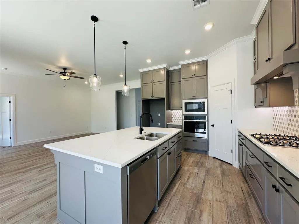 Photo 6 — 2808 Summit Hollow Circle, Norman, OK 73071