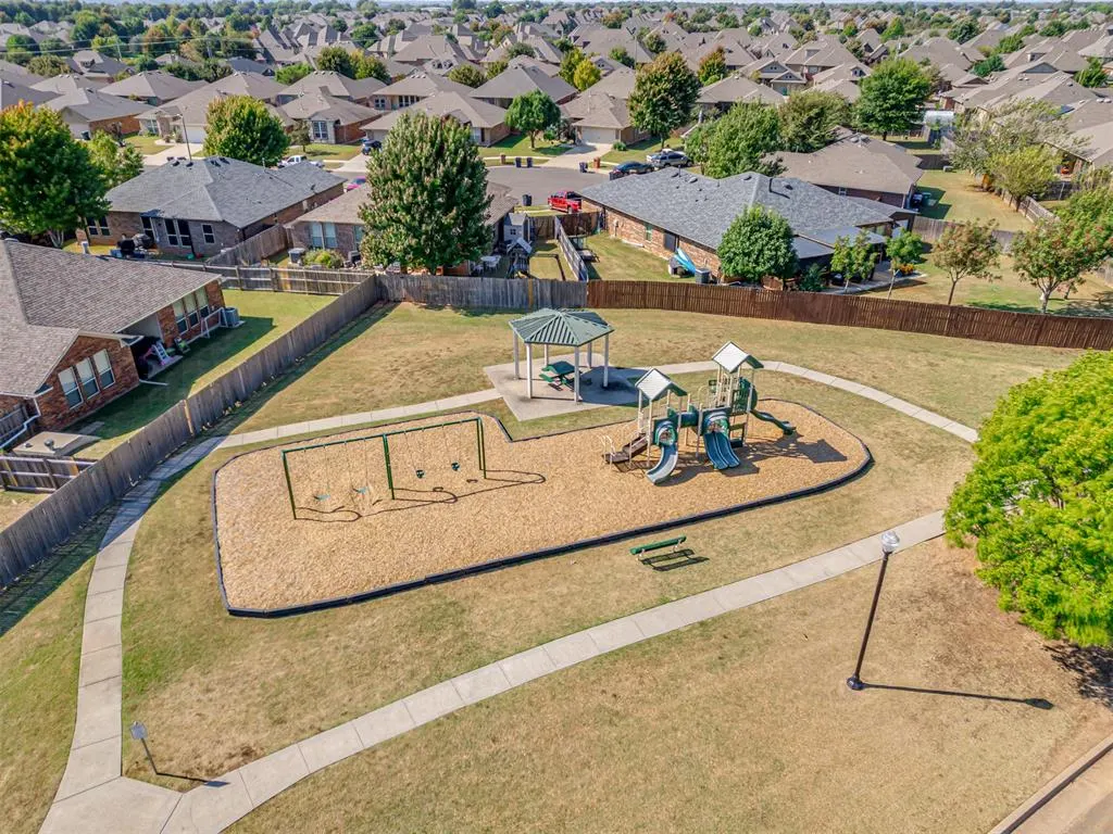 Photo 42 — 2416 SW 138th Street, Oklahoma City, OK 73170