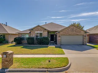 Sold home at 2416 SW 138th Street