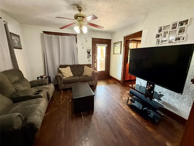 Photo 4 — 605 SW 26th Street, Oklahoma City, OK 73109