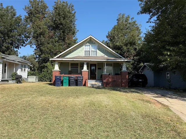 Front exterior — 605 SW 26th Street, Oklahoma City, OK 73109