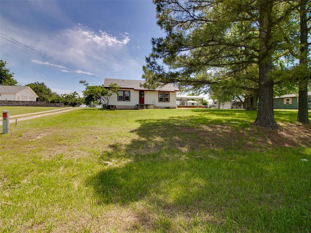 Front exterior — 922 W 7TH Street, Stroud, OK 74079
