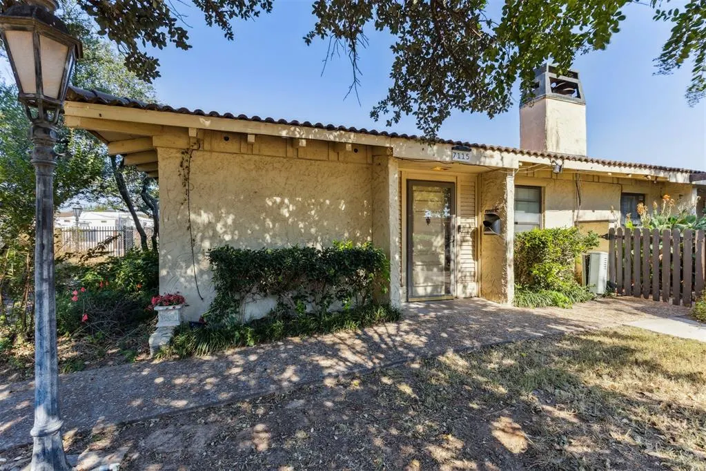 Photo 4 — 7115 NW 16th Street, Bethany, OK 73008
