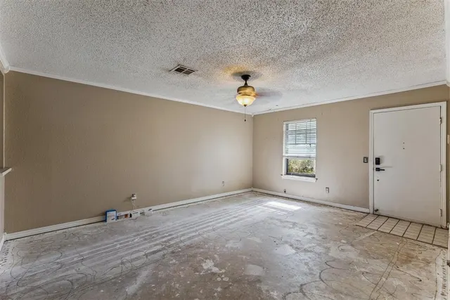 Photo 7 — 7115 NW 16th Street, Bethany, OK 73008
