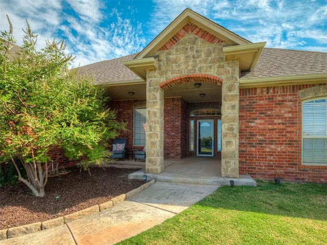 Photo 5 — 14474 Old Barn Road, Edmond, OK 73025