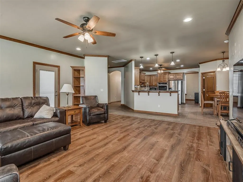 Photo 10 — 14474 Old Barn Road, Edmond, OK 73025