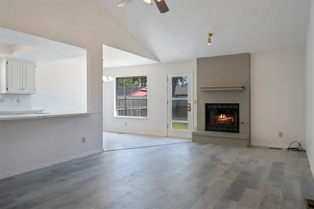 Photo 4 — 11512 Wallace Avenue, Oklahoma City, OK 73162