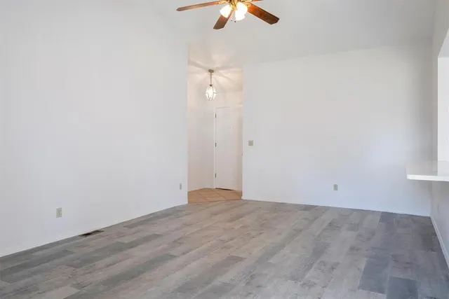 Photo 6 — 11512 Wallace Avenue, Oklahoma City, OK 73162
