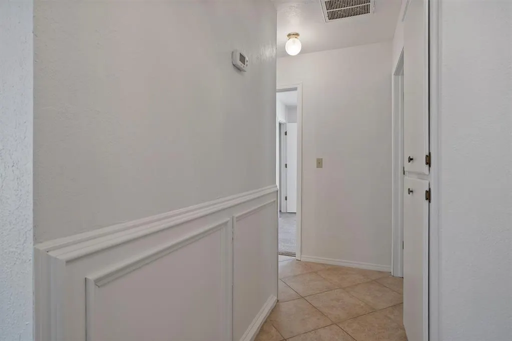 Photo 12 — 11512 Wallace Avenue, Oklahoma City, OK 73162