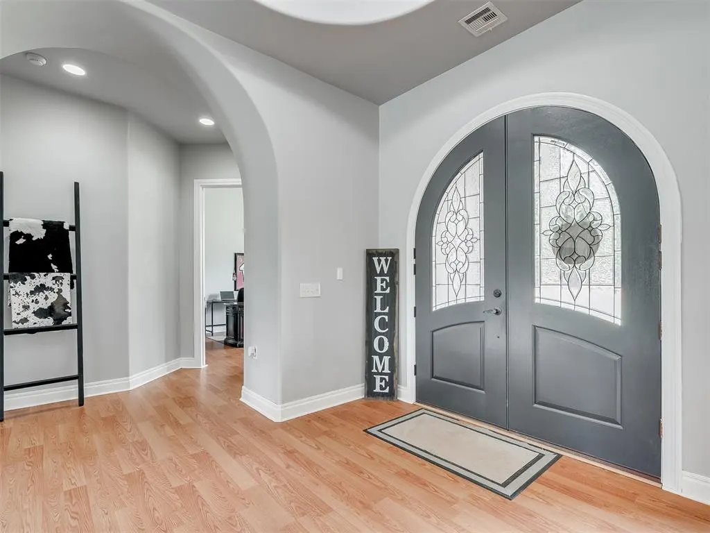 Photo 5 — 18700 HICKORY HOLLOW Drive, Harrah, OK 73045