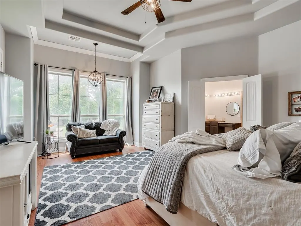 Photo 15 — 18700 HICKORY HOLLOW Drive, Harrah, OK 73045