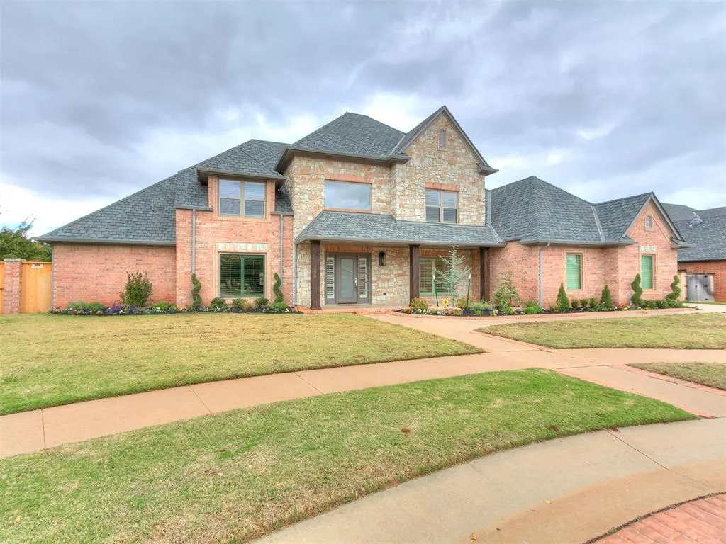 Photo 2 — 8033 NW 124th Street, Oklahoma City, OK 73142