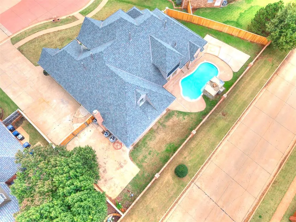 Photo 6 — 8033 NW 124th Street, Oklahoma City, OK 73142
