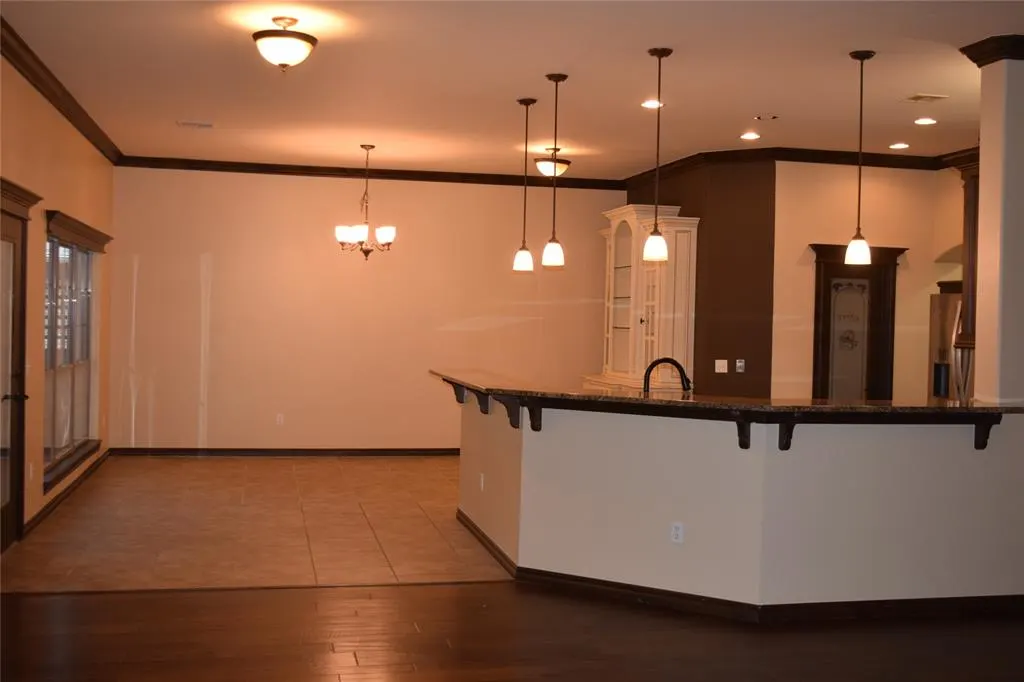 Photo 11 — 1713 Rain Tree Lane, Midwest City, OK 73130