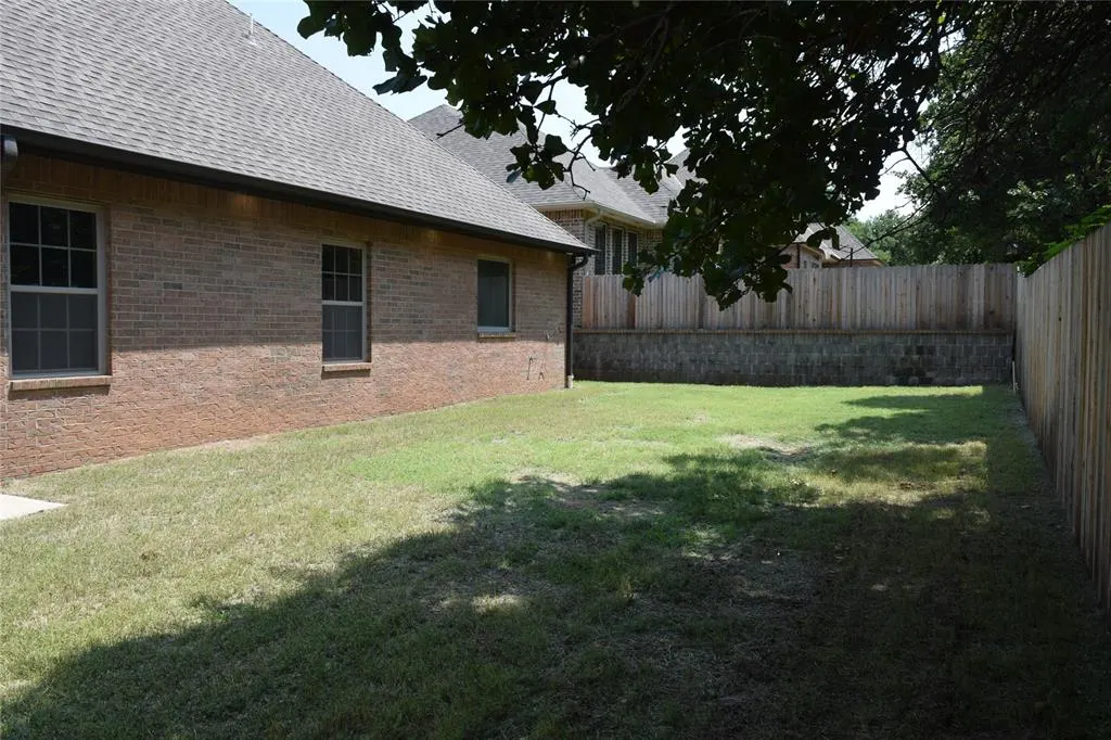 Photo 38 — 1713 Rain Tree Lane, Midwest City, OK 73130