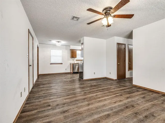 Photo 5 — 1812 Sunset Drive, Eufaula, OK 74432