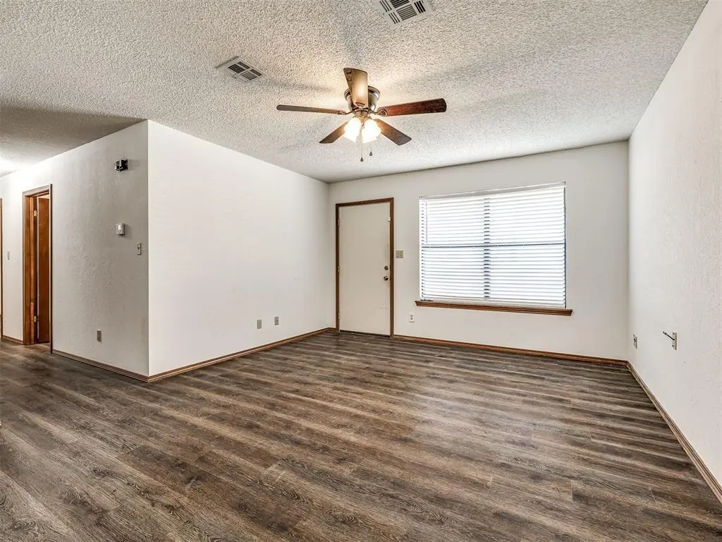Photo 6 — 1812 Sunset Drive, Eufaula, OK 74432