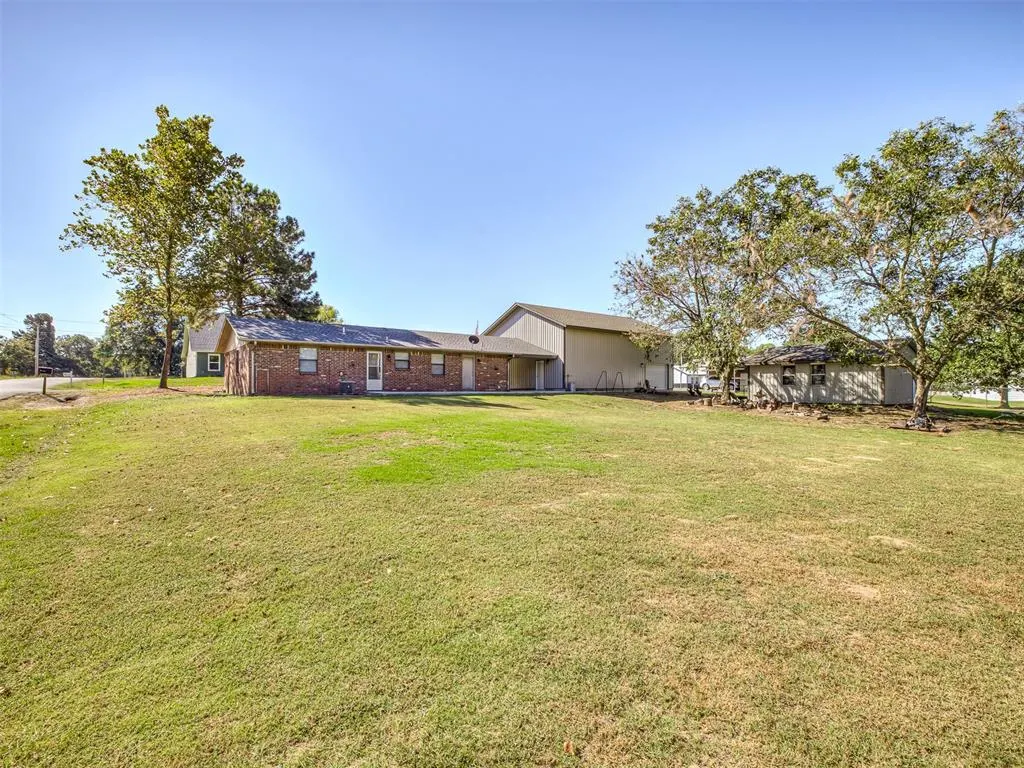 Photo 25 — 1812 Sunset Drive, Eufaula, OK 74432