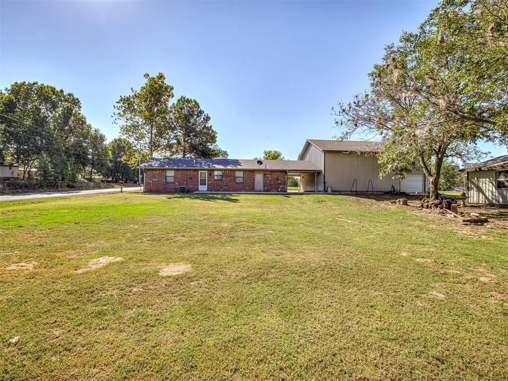 Photo 26 — 1812 Sunset Drive, Eufaula, OK 74432