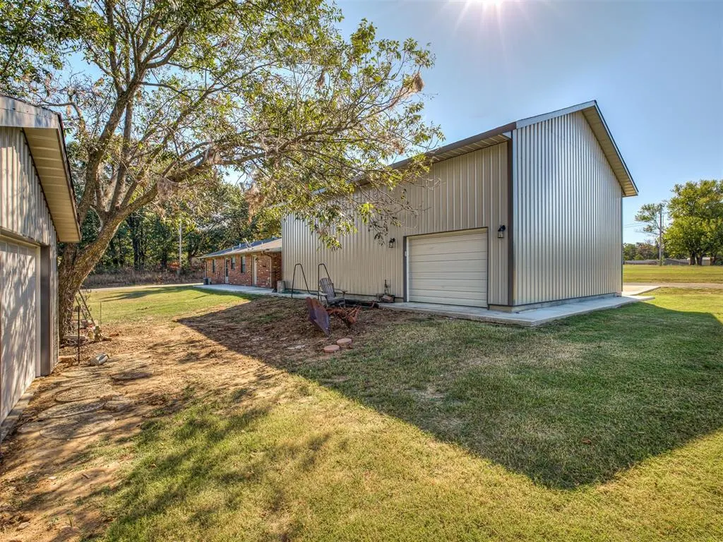 Photo 28 — 1812 Sunset Drive, Eufaula, OK 74432