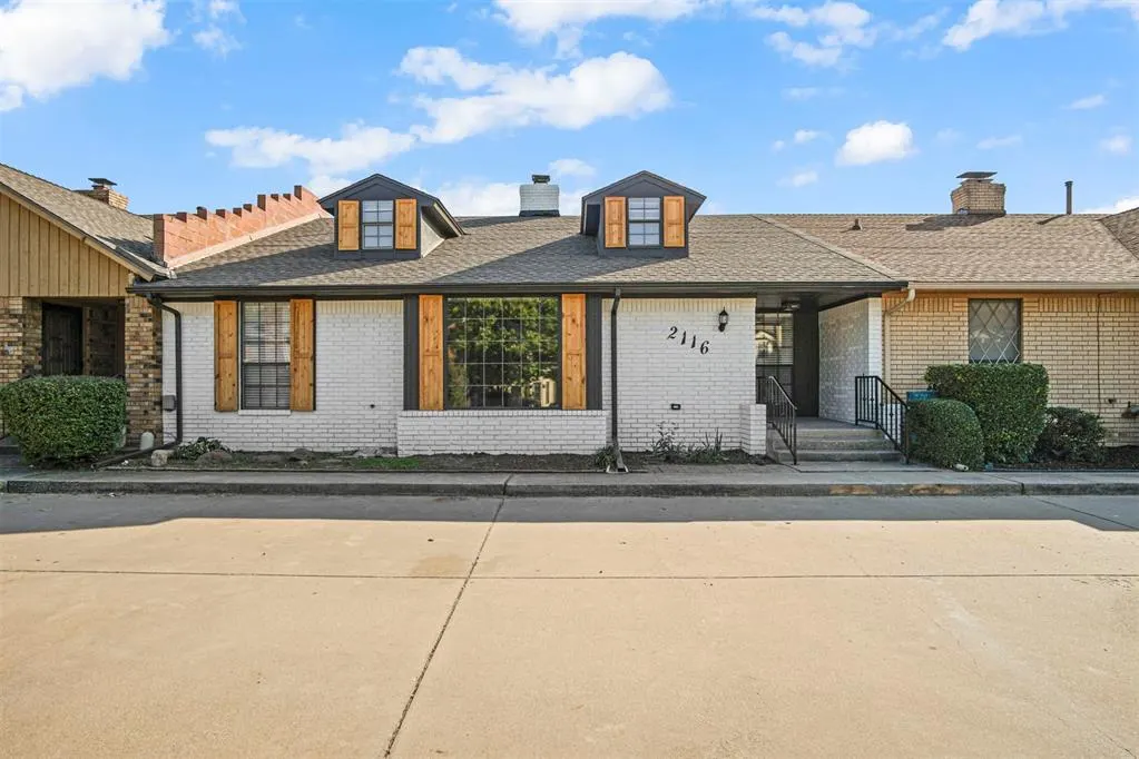 Photo 2 — 2116 NW 118th Terrace, Oklahoma City, OK 73120