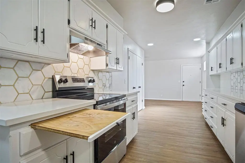 Photo 18 — 2116 NW 118th Terrace, Oklahoma City, OK 73120