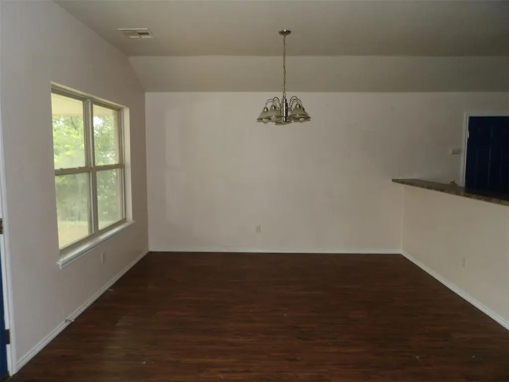 Photo 3 — 804 N Evans Avenue, El Reno, OK 73036