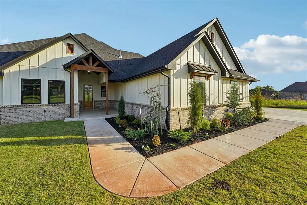 Photo 3 — 4480 Raymond Lane, Guthrie, OK 73044